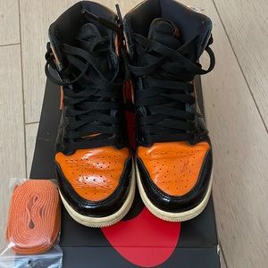 AIR JORDAN 1 RETRO HIGH OG 'SHATTERED BACKBOARD 3.0'